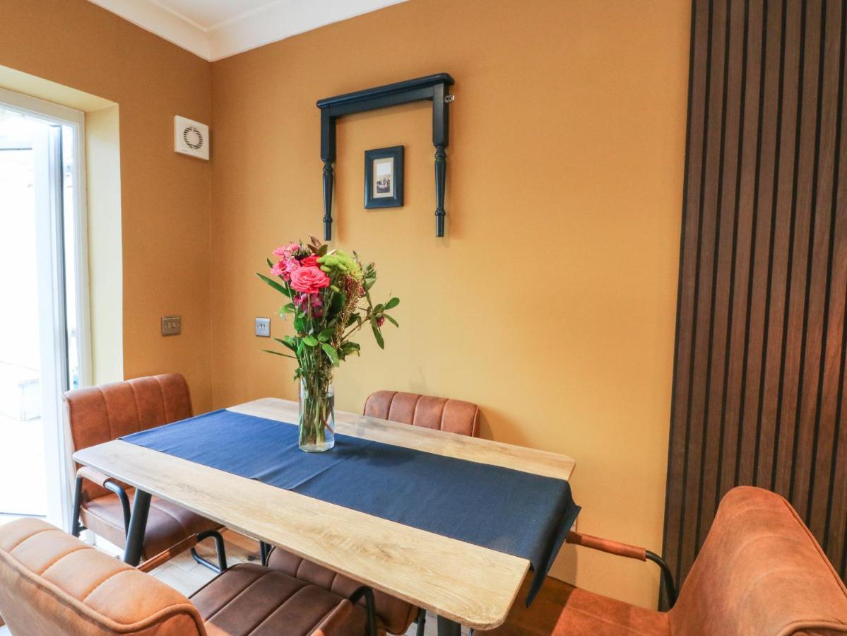 אוצ'טרארדר Feus Holiday Cottage מראה חיצוני תמונה